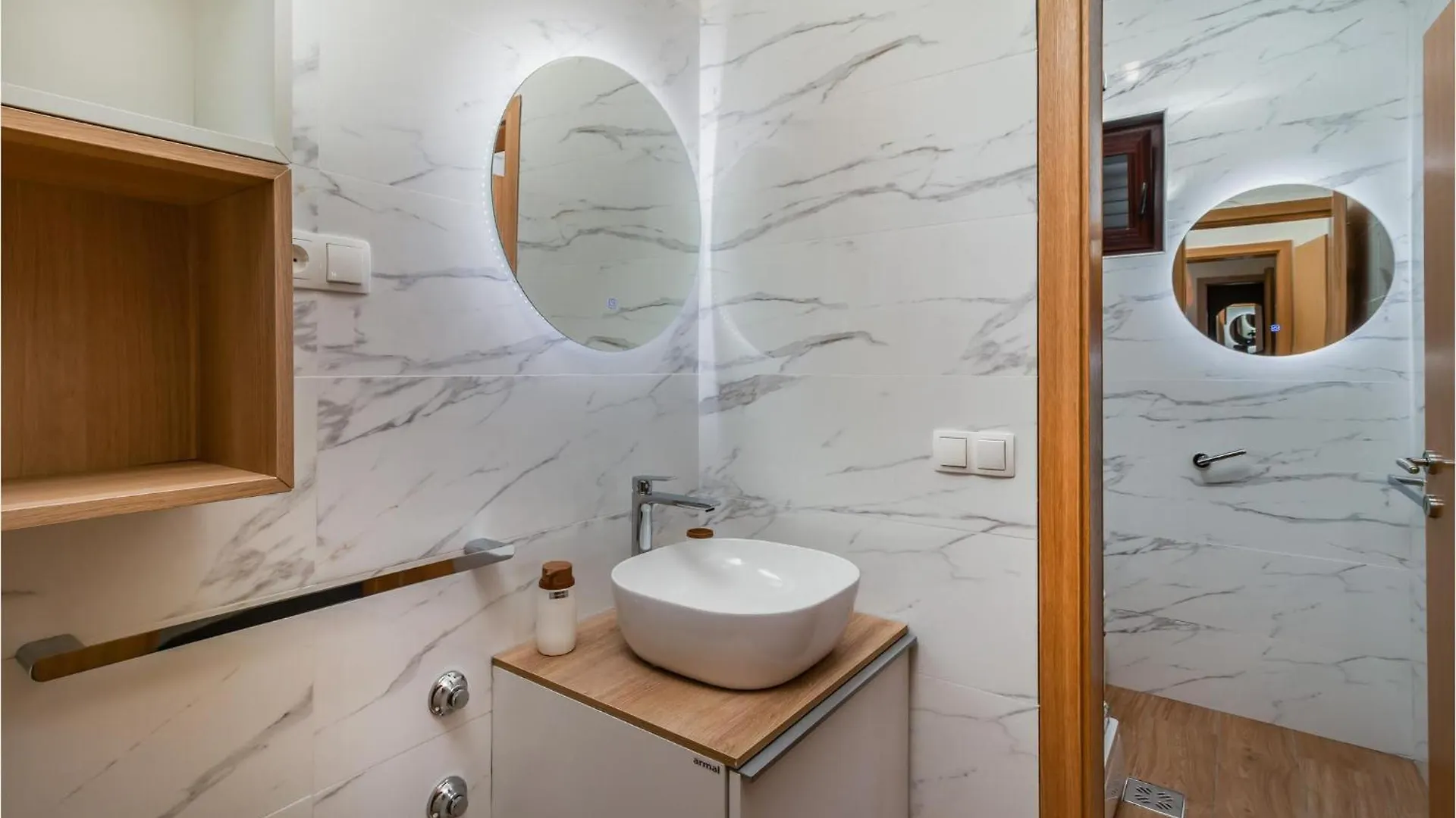 Gorgeous Apartment In Jadranovo With Wifi