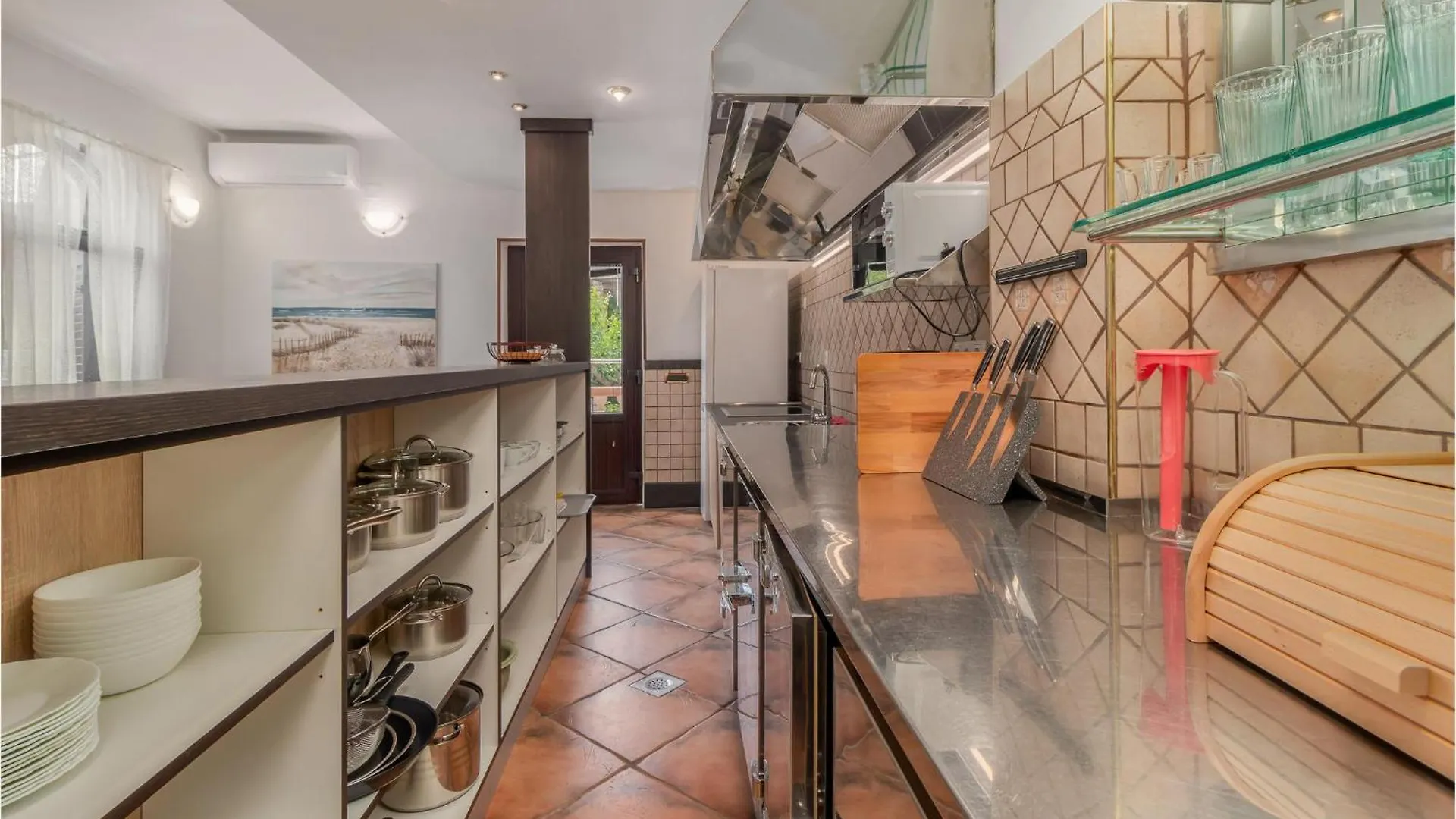 Gorgeous Apartment In Jadranovo With Wifi